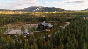Levi North Apartment D4 with Private Hot Tub by Aavalevi
