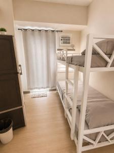 3BR modern family suite near Luneta