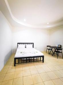 Patong Canal Villa 102
