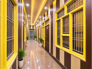 Ram Nagri Ayodhya Heritage Retreat - Hotel OM NAMO SHREE Near Shri Ram Janmabhoomi, Hanuman Garhi & Ram Ki Paidi Premium AC Rooms With Free Wi-Fi & Family Stay