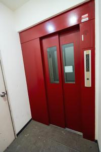 Karabiner House Egota