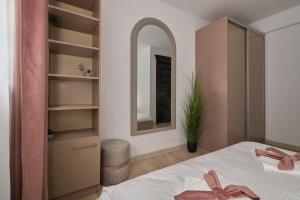 Velvet Jungle - Palas Campus by Seven Stone