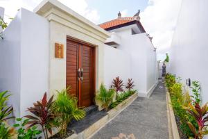Urbanview Hotel Tegal Jinah Jimbaran