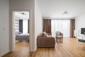 Marymont Superior Apartment by BookingHost