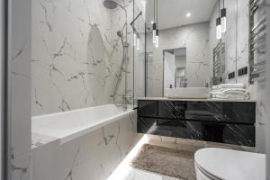 7-122 Novopecherski Lypky, Verkhogliad 12, Kyiv centre, panoramic city view, 15 kW backup power, Petrovdim Apartment