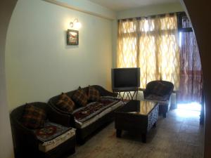 Deki Lodge