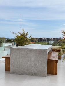 Casa Cemagi 4 - Modern Villa Rooftop Lounge & Tropical Pool
