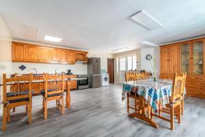 Home2Book Beachfront Pool House La Garita