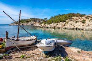 Venda de Portinatx 62, Portinatx, 07810 Ibiza, Spain.