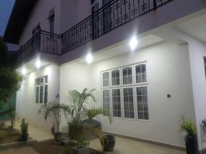 Dee Holidays -