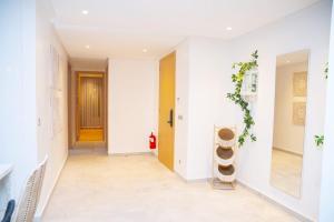 2 private apartments 2 private pools Up to 12 guests