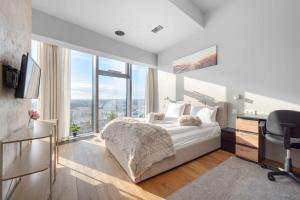Sky Tower Apartament z Widokiem na Miasto we Wrocławiu by Renters Prestige