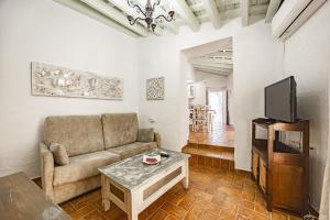 Casa Bodega Triana