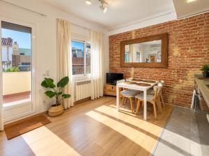 Flaugier Apartments (3-3)