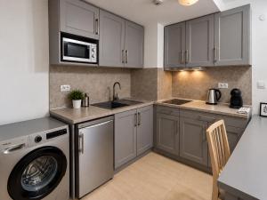 Belvedere Deluxe Apartment With Terrace L103