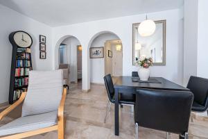 Modern 2-bed 2-bathroom by the pool Las Fuentes de Nerja