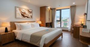 La Mer Cat Ba Boutique Hotel