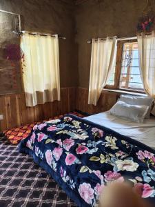 Mahavir homestay