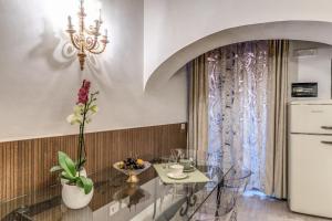 Monti Charm House
