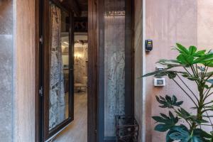 Monti Charm House