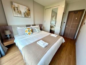SR7 The Astra Sky River, Chiang Mais most exclusive serviced apartment with an ultra-long infinity pool