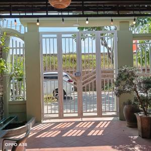 Hue Citadel gaden home 1