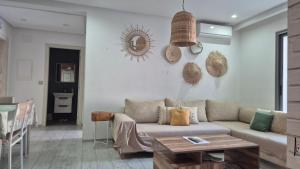 Cozy apartment 10 min from Airport and City Center