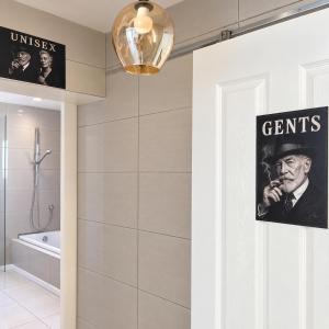 AAA Luxury Homes