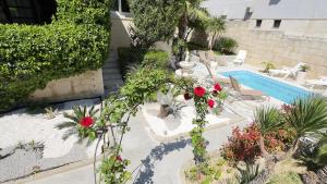 SEA VIEW Villa Apartment - Beachside, with Private Pool, Tropical Garden & Terrace