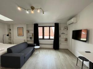 Cozy Loft-Style Studio, Ultra-Central, City View