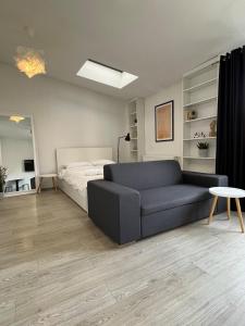 Cozy Loft-Style Studio, Ultra-Central, City View