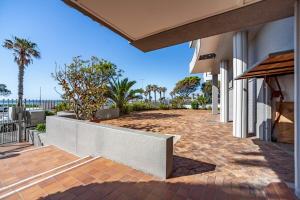 Ocean Front Bliss Sea Point