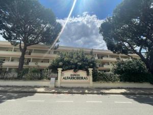 VILAMOURA ESCAPE with a Large Balcony and 2 Parking spaces