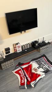 Black Vantage Room at T9 Building