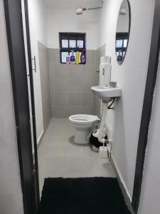 Private & quite 1 bedroom with backyard garden