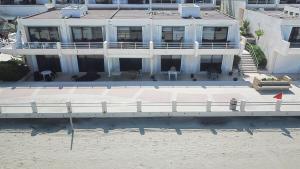 2-Level Oceanfront Villa with Private Terrace and patio at Villas Marlin