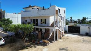 Cabo Hideaway Apartments