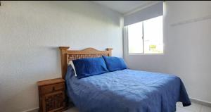 Departamento en Teques con acceso al lago, alberca y jacuzzi