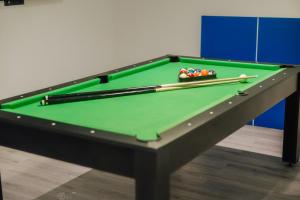 New Stadium Apartment , Pool Table , Ping Pong , Hot Tub