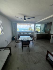 Amazing 7-bedroom oceanfront house