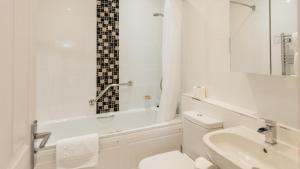 Superior Double or Twin Room with River View room in The Imperial Hotel