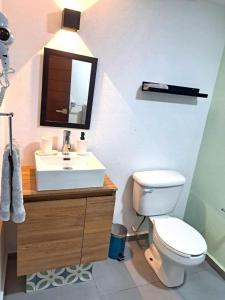 A24 Premium Suite WHITE Cocina Terraza Companies Work Teams 1-2 PAX