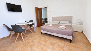Castelnuovo Appartment Rooms