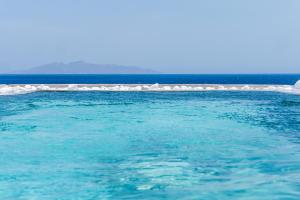 Blue Waves hotel, 
Santorini, Greece.
The photo picture quality can be
variable. We apologize if the
quality is of an unacceptable
level.