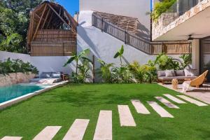Stylish 5BR Villa for Bachelorette Aldea Zama