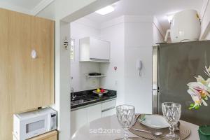 Conforto em Cond. c Piscina e Vista Cid. INT1812