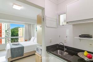 Conforto em Cond. c Piscina e Vista Cid. INT1812