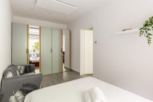 Piłsudskiego City Center Apartment by BookingHost