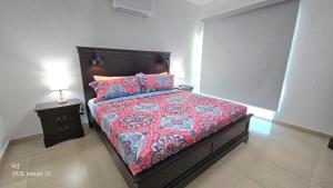 Modern and newly renovated condo