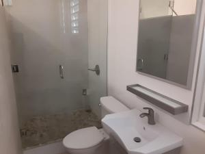 Condado Apartment 3BR Walk to Beach Wi-Fi